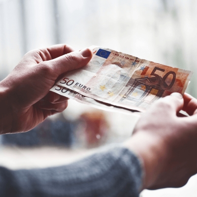 150 Euro als Bonus geschenkt - Wer die Auszahlung im Februar erhält