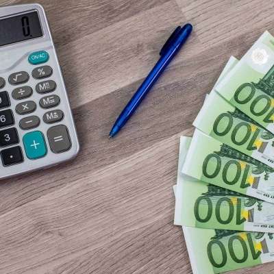 Neue Grenzwerte ab 2024: Geringfügigkeit und SV-Beiträge steigen an Neue Grenzwerte ab 2024: Geringfügigkeit und SV-Beiträge steigen an