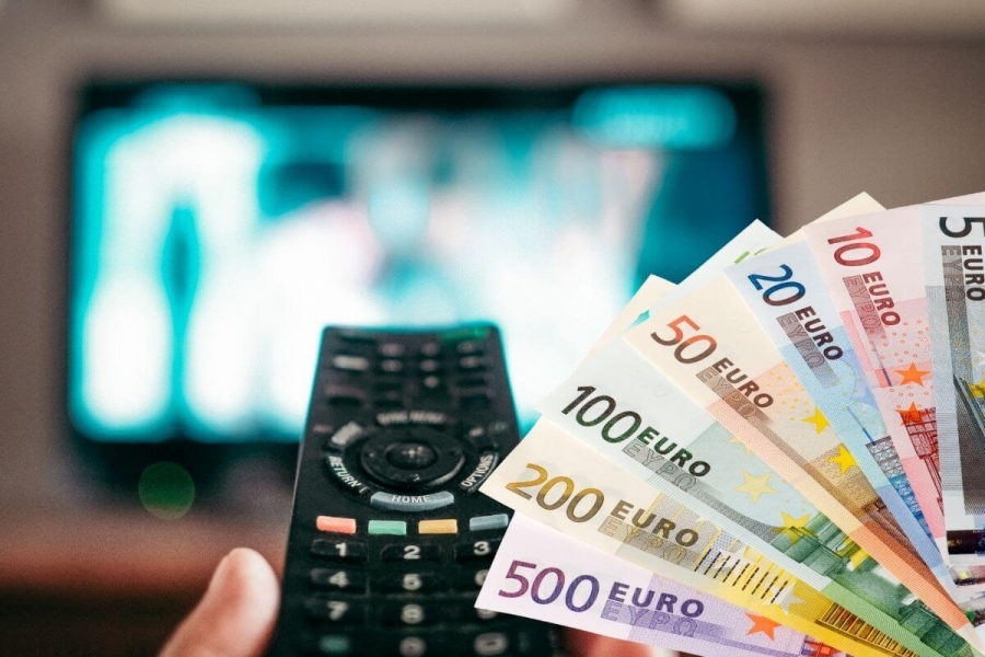 Neue Haushaltsabgabe für ORF fix - So viel bezahlt jeder Haushalt Neue Haushaltsabgabe für ORF fix - So viel bezahlt jeder Haushalt