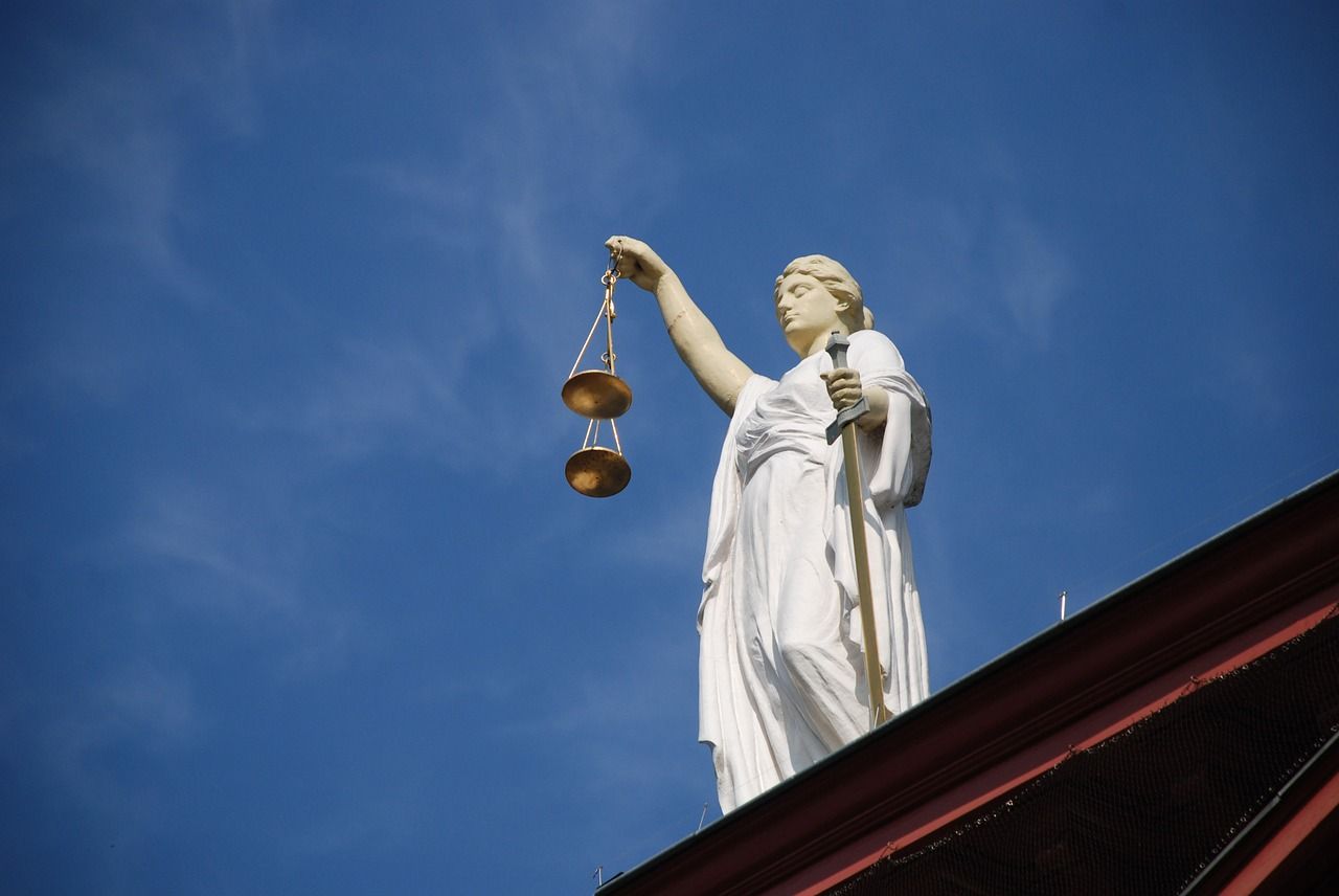 Gerichtsdolmetscher fordern bessere Bezahlung und Arbeitsbedingungen Gerichtsdolmetscher fordern bessere Bezahlung und Arbeitsbedingungen