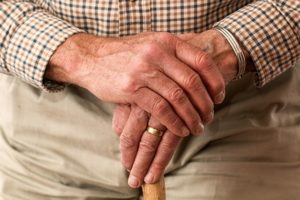 Alter Mann in Pension mit Pensionskonto